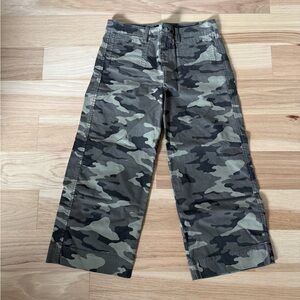 New Banana Republic Camouflage Crop Cargo Pants size 8S